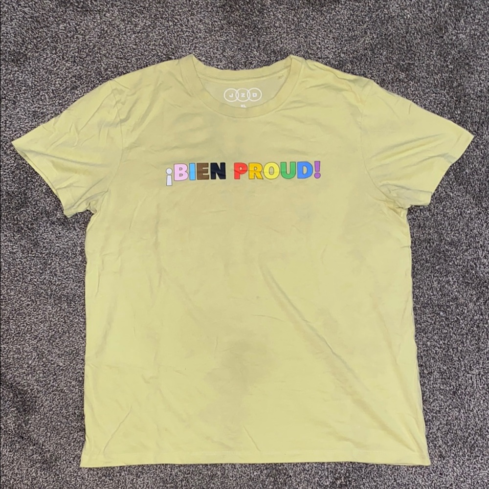 Bien Proud Graphic T-Shirt